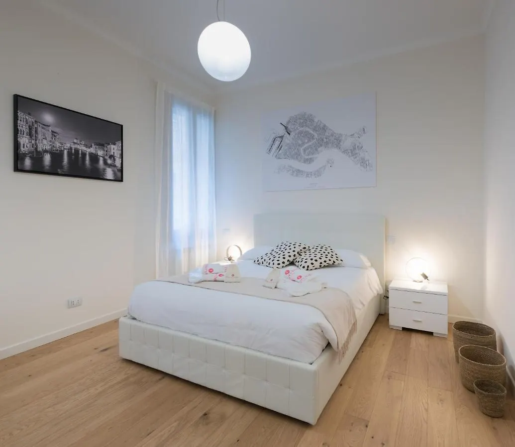 Flowery House Βενετία 0*,