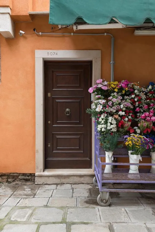 Apartment Flowery House Venice Italy